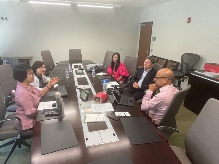 Round table discussion